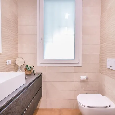 Acquario Elegance - 200 Mt Dalla * Torre delle Stelle