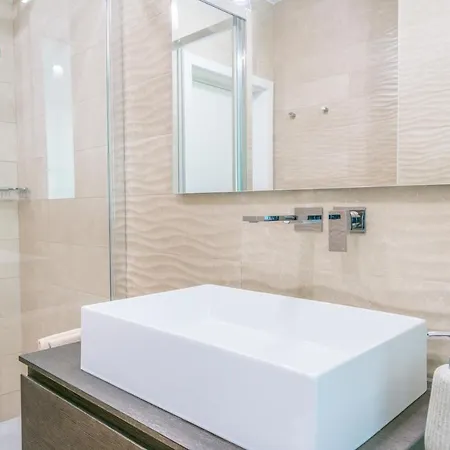 Willa Acquario Elegance - 200 Mt Dalla Torre delle Stelle