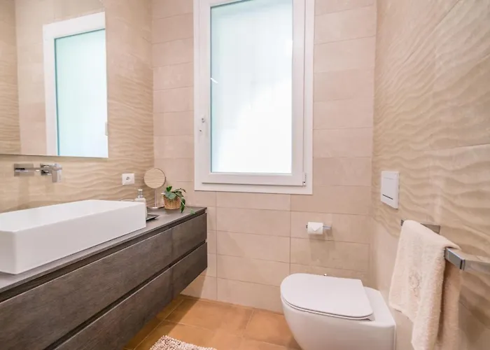 Acquario Elegance - 200 Mt Dalla Torre delle Stelle