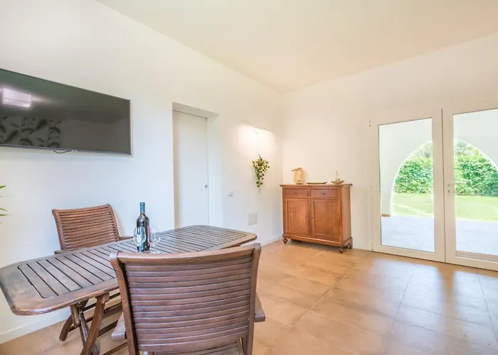Acquario Elegance - 200 Mt Dalla Villa