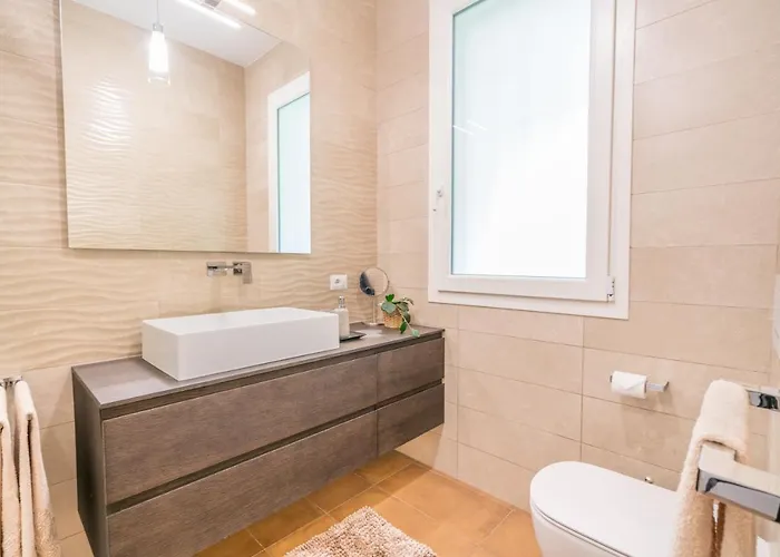 Acquario Elegance - 200 Mt Dalla *